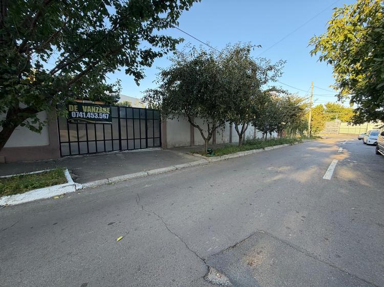 Teren intravilan de 330 mp, în Vest