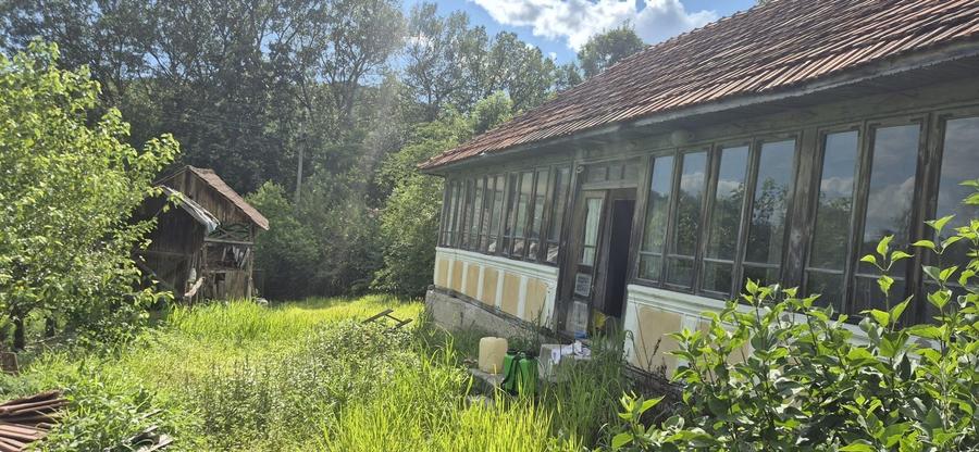 Casă cu 3 camere în Scundu