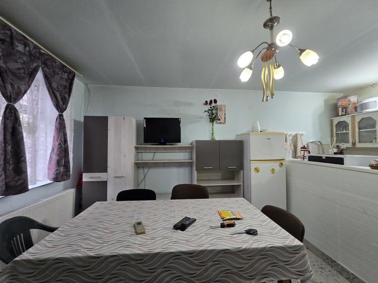 Casă cu 2 camere cu Canalizare în Poștei - Bucov