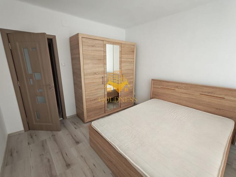 Apartament cu 3 camere decomandat, mobilat în Central