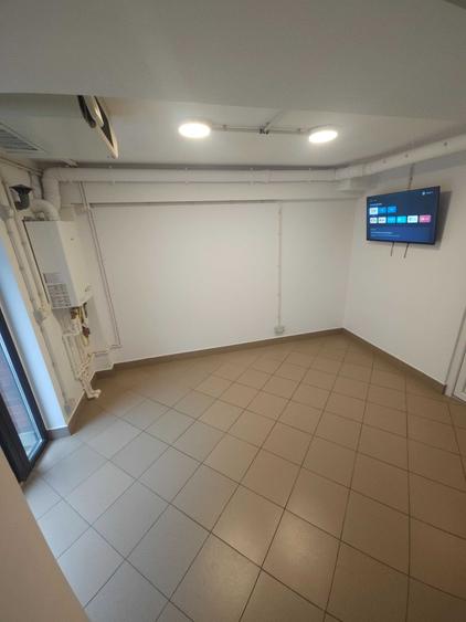 Spațiu comercial, de 18 mp, în Central