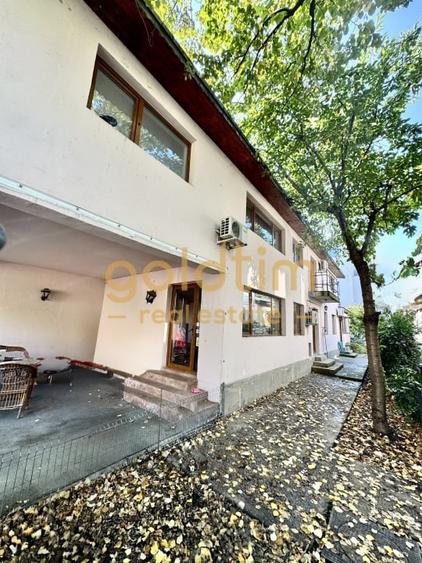 Casă individuală cu 4 camere cu Canalizare în Eminescu