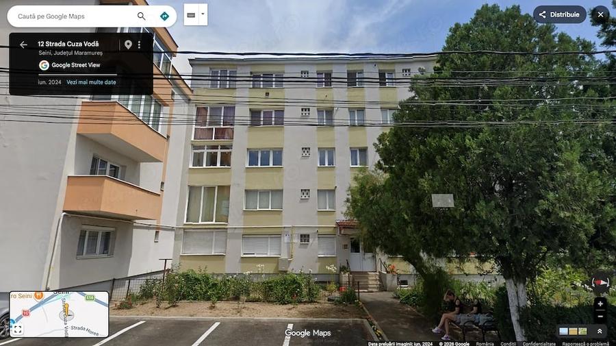 Apartament cu 3 camere semidecomandat în Central