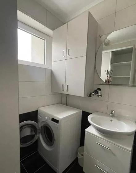 Apartament cu 3 camere decomandat în Avantgarden