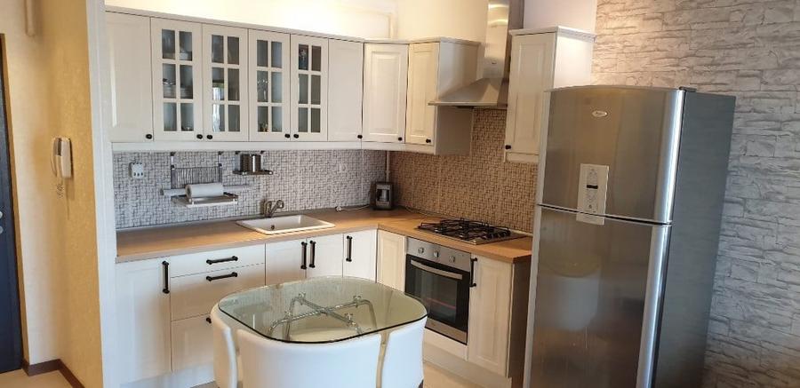 Apartament cu 2 camere semidecomandat, mobilat în Ștefăneștii de Jos