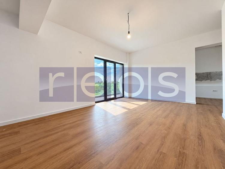 Apartament cu 3 camere decomandat în Aviației