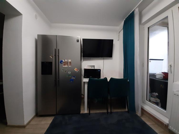 Apartament 2 camere, semidecomandat, parter - 4