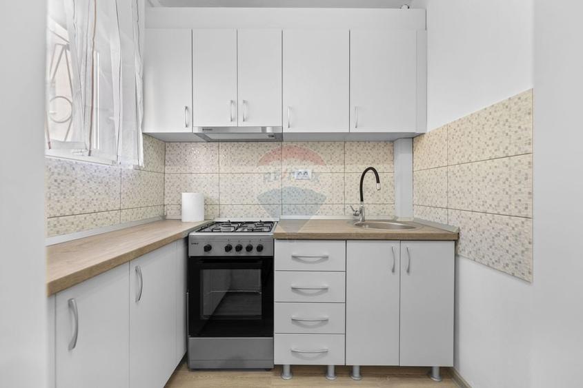 Garsoniera modernă in zona Confecții - 5