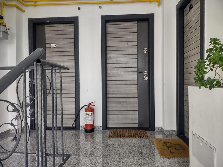 NEOFORT APARTAMENT 3 CAMERE cu LIVING 40 mp ZONA CALEA CALARASILOR-METROU MUNCII - 21