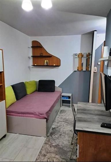 Garsoniera in Ploiesti, zona Democratiei - 8