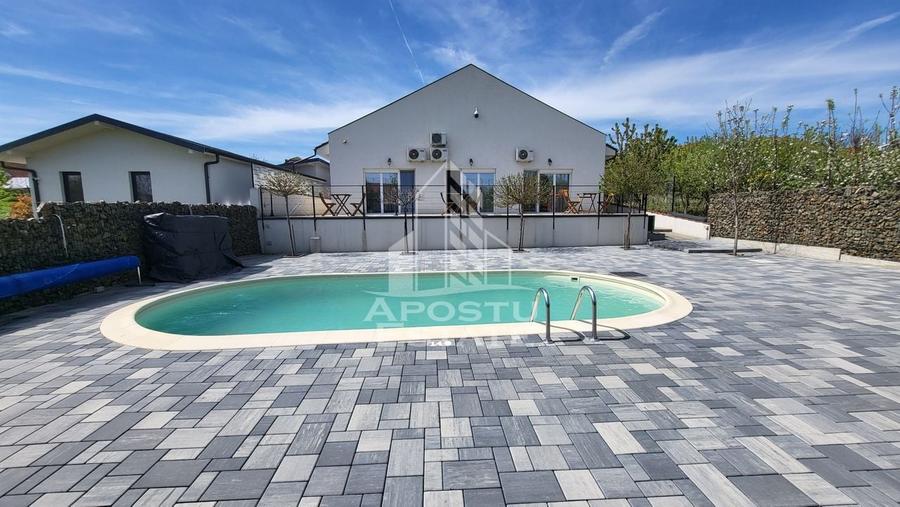 Casa  individuala,cu piscina si teren generos,Giarmata - 1