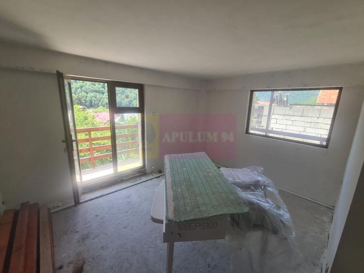 Pensiune de vanzare in Azuga - 35