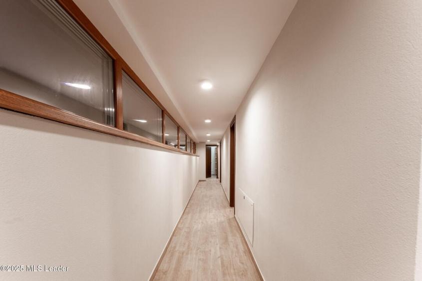 Casa TA de pe malul lacului Mogosoaia - 29