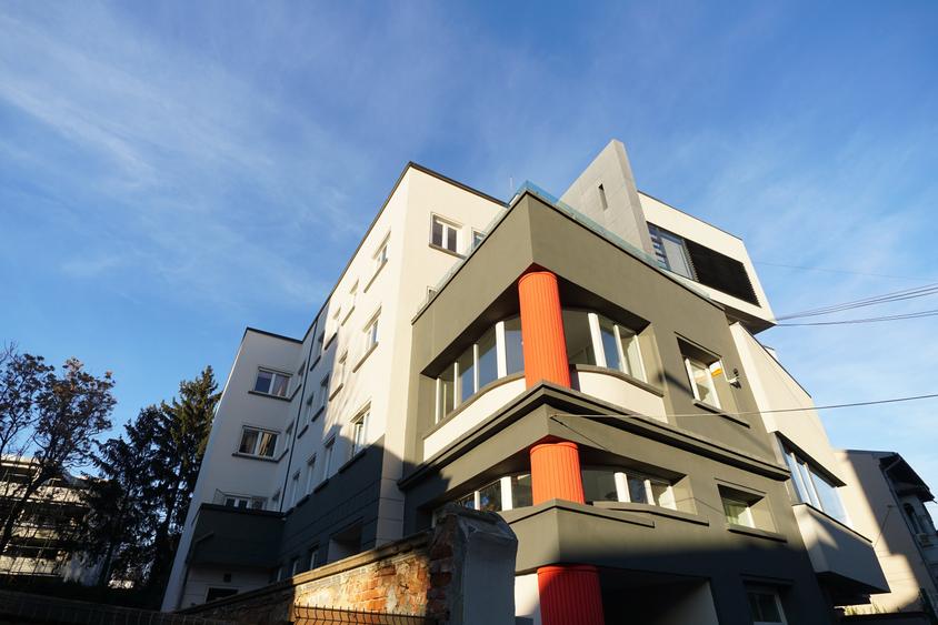 Spatiu birou -115 mp - Romana / Polona - 1