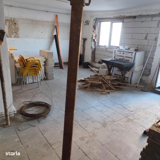 Casa separata cu pivni?a ?i pod utilizabil in mediul rural - 7