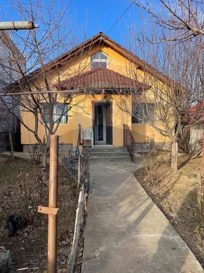 Casă / Vilă cu 5 camere de vânzare în zona Romanesti - 1