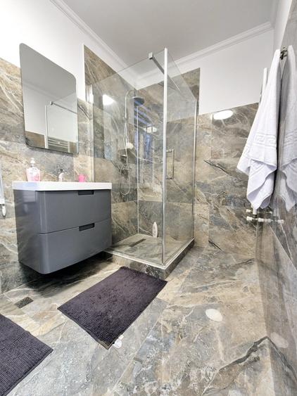 Ultracentral - Etaj de vila cu intrare si curte separata - 9