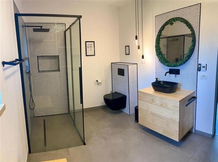 Resedinta high-tech, lot privat 1.000 mp, Tarlungeni, Brasov: Tut LIVE! - 24