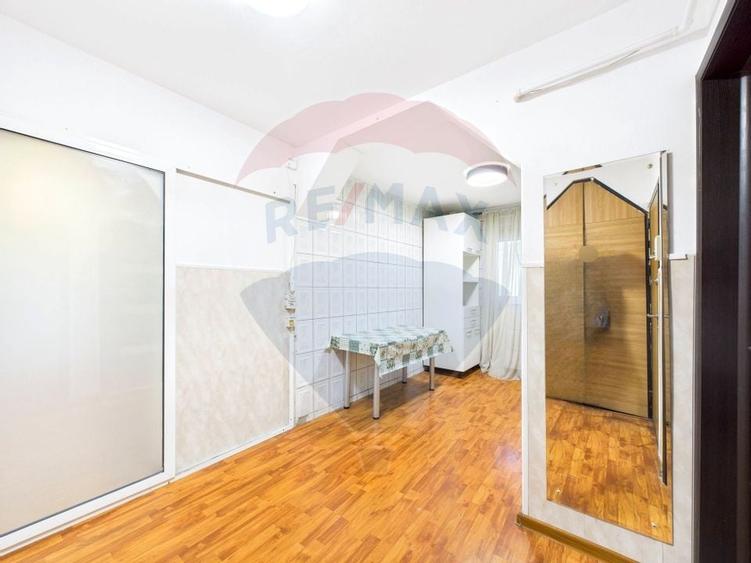 Apartament cu 4 camere de vanzare in zona Rahova - 12