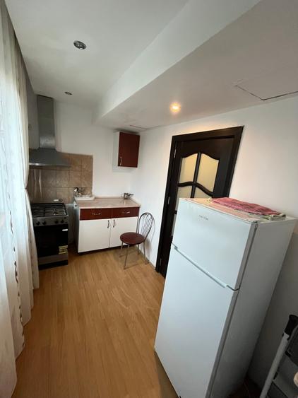 Daci, str Hasdeu, garsoniera decomandata, gaze. - 4