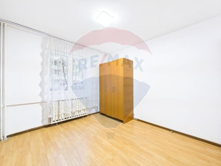 Apartament cu 4 camere de vanzare in zona Rahova - 19