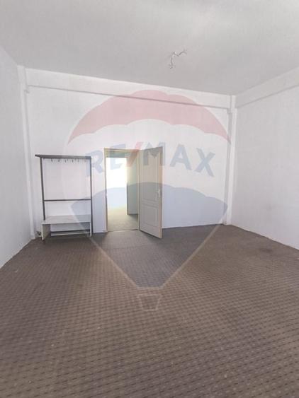 Spatiu comercial de inchiriat - 5