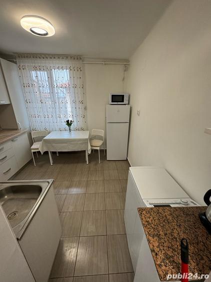 Proprietar inchiriez apartament 2 camere, Complex studentesc Poli Centru, str. Victor Babes, Bl. 7 - 2
