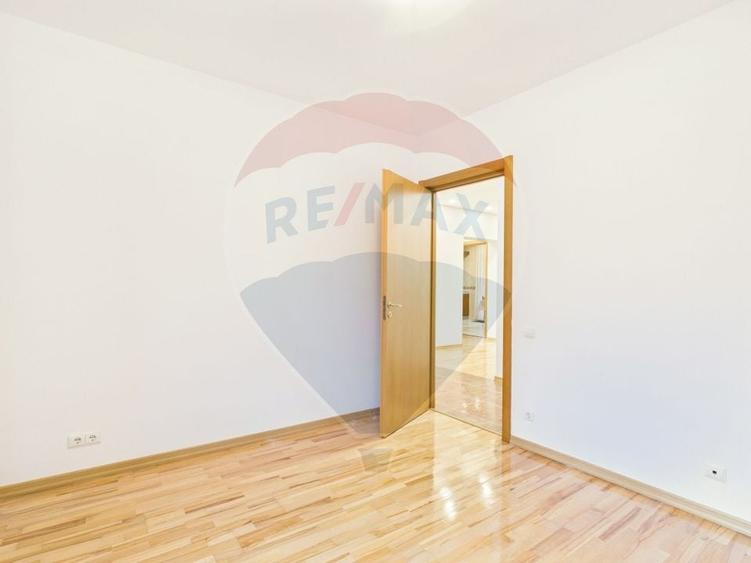 Casă / Vilă cu 6 camere de închiriat în zona Baneasa - 10