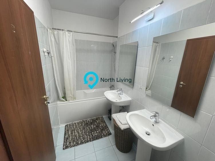 Apartament cu 3 camere decomandat în Titan