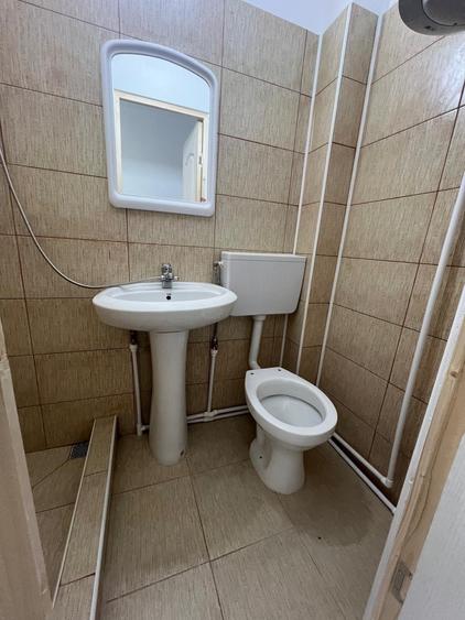 vand garsoniera micro 19 et 1/4 renovata baie proprie pret 13.100 euro - 5