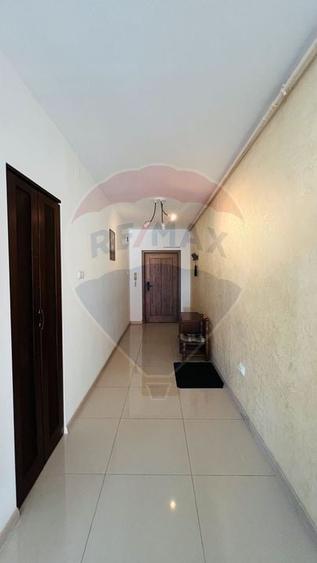 Apartament de lux de închiriat în zonǎ ultracentralǎ - 9