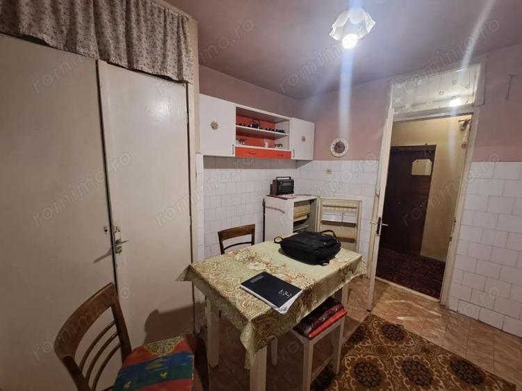 3 camere DECOMANDAT etaj 1 zona Bucovina cu 2 bai si 2 balcoane langa parcul Bucovina ... 72 mp - 14