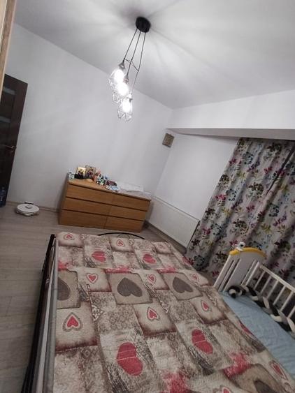 Va propun spre vanzare apartament cu 2 camere - 6