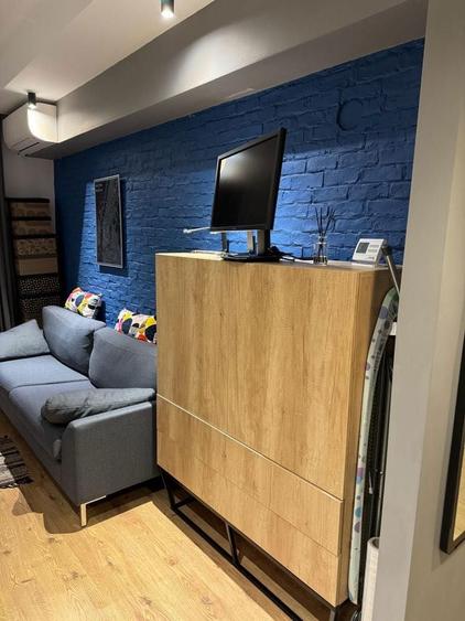 Inchiriere birou -2 camere - Cosmopolis - 2 locuri de parcare incluse - 8