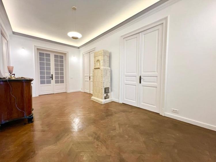 SPATIU DEOSEBIT VILA / PARTIAL MOBILAT SI UTILAT - 15