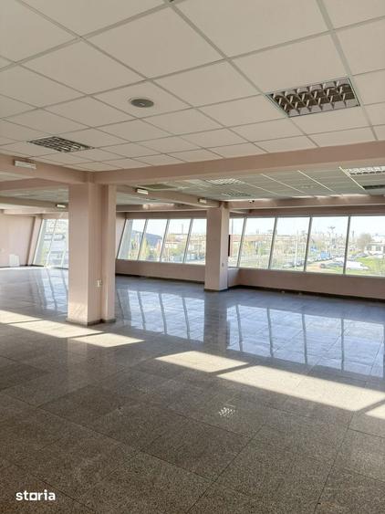 Spatiu comercial 700mp, ideal clinica, banca sau showroom | Slatina - 1