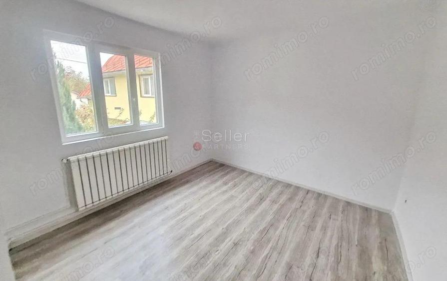 Aproape De Castelul Cantacuzino - 7