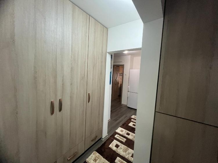 Închiriere 2 Camere Decomandat – Piața Centrală, Galați.  Prima închiriere după  - 8