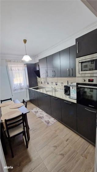 GIROC - 3 CAM - 1 LOC DE PARCARE - CENTRALAAC - BUCATARIE INCHISA - P - 6