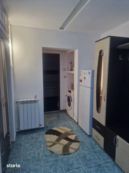 Inchiriez apartament 2 camere - 4