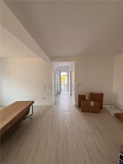 Duplex cu 3 camere cu Canalizare în Moșnița Nouă
