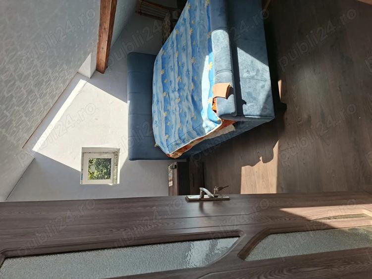 Inchiriez camera pentru fata studenta - 4