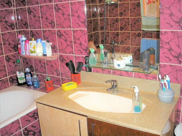 Apartament cu 3 camere decomandate, confort sporit, 180mp, superfinisat, cu garaj, in vila noua in c - 6