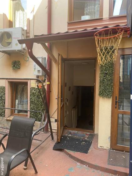 2 vile singur curte unic proprietar - 1