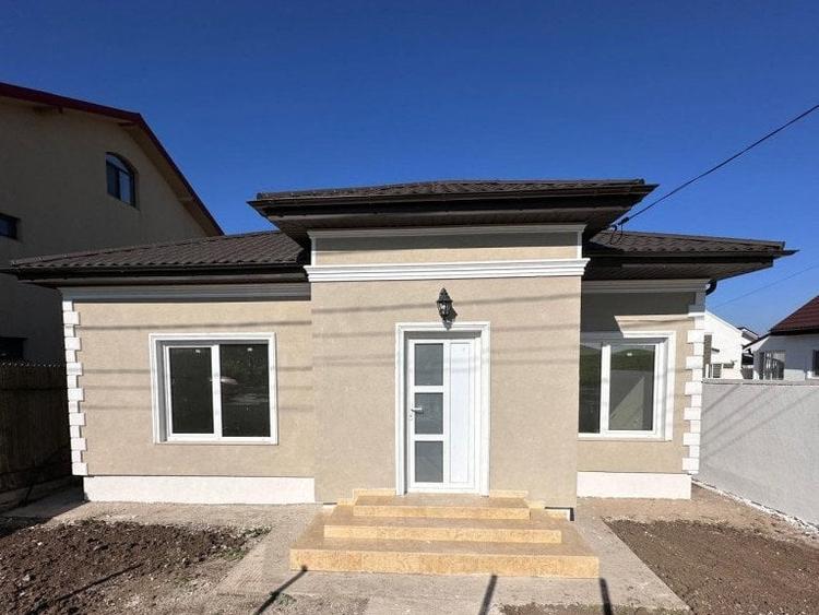 Casa compusa din 4 camere de vanzare, situata in Valu lui Traian - 1