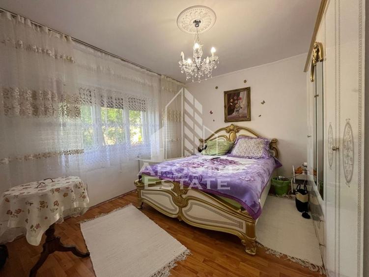 Apartament cu 2 camere, decomandat ,cu centrala proprie - 1
