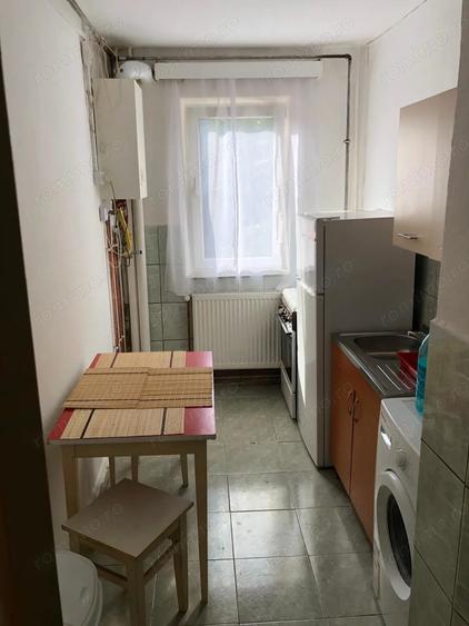 Ofer 1 camera complet DECOMANDAT etaj 1 Complex cu CENTRALA PROPRIE mobilat si utilat ... liber - 3