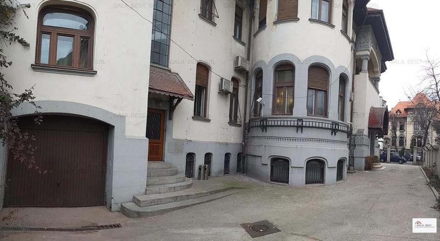 Bd.Dacia-imobil reprezentativ prin arhitectura si pozitie,SC 1488 mp,teren 758mp - 1