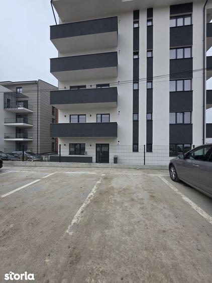 Apartament bloc nou finalizat, parcare privata - 1
