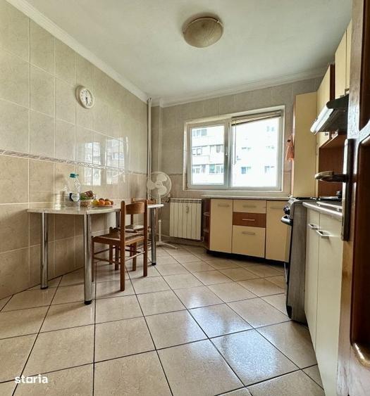 Apartament cu 3 camere în Gorjului